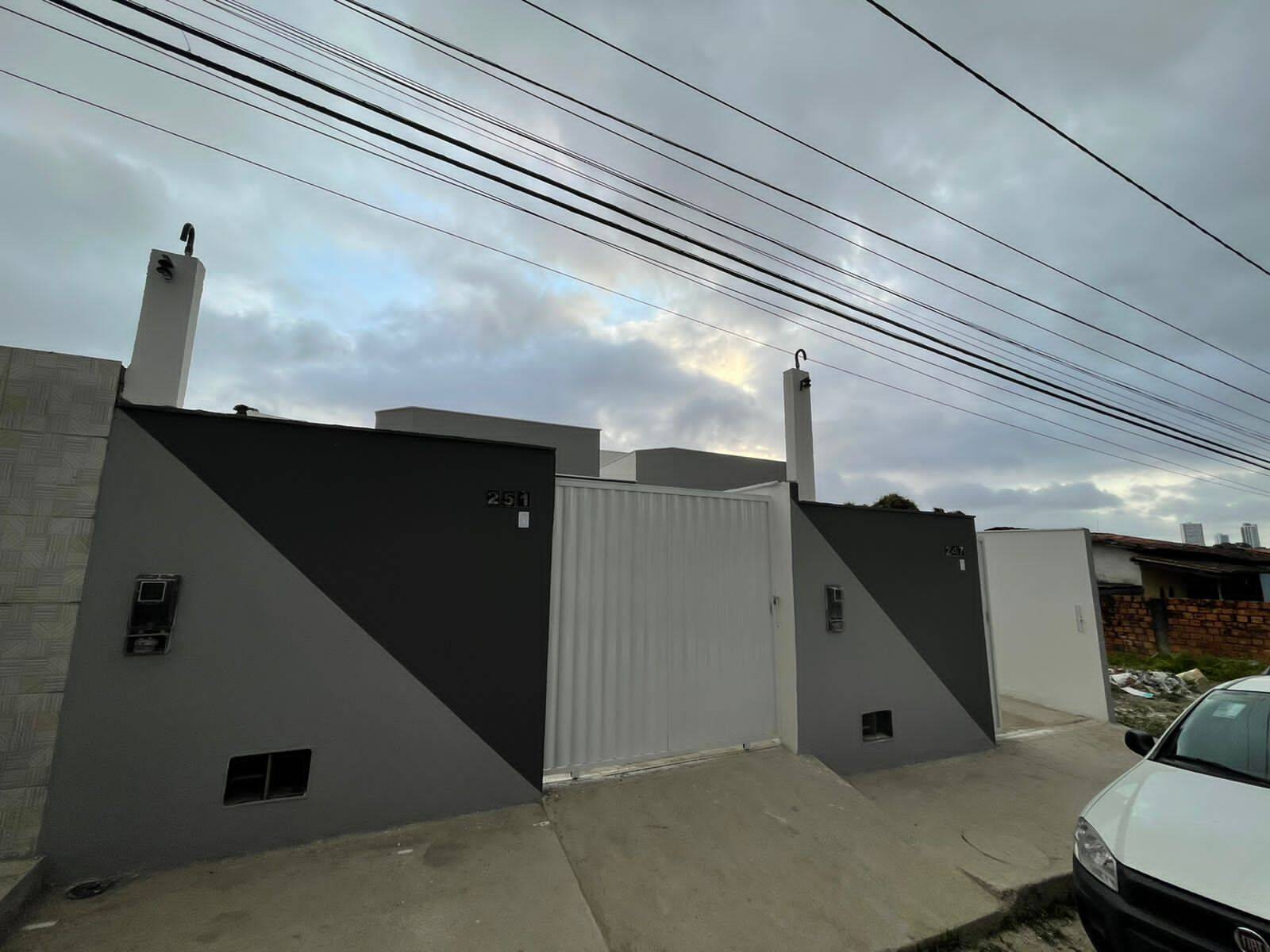 Casa pronta para morar no Lagoa Subaé.