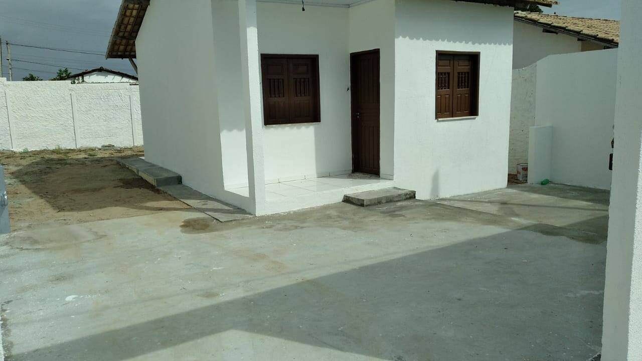 VENDO CASA EM ALAGOINHAS - OPORTUNIDADE - R$ 90 MIL.