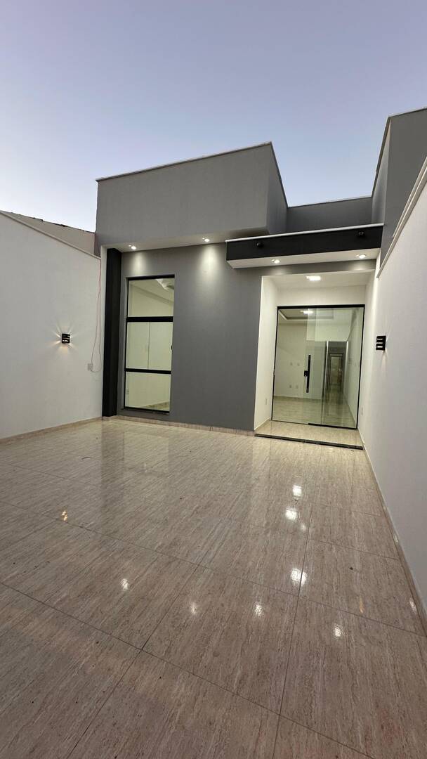 Casa 3/4 (1 suíte e closet) - Na Conceição, próx. ao Colégio Jonathan Teles