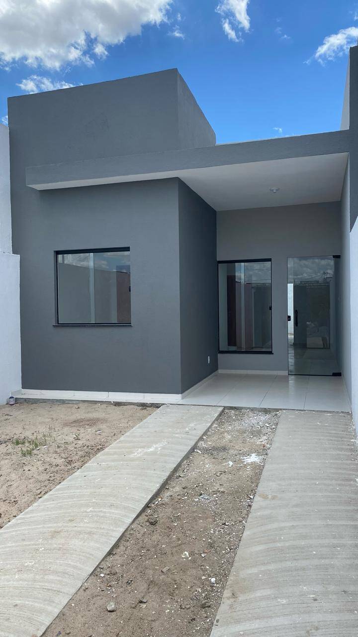 Casa 2/4 (1 suíte) - Mangabeira, próximo a UPA (ESCRITURA GRÁTIS)