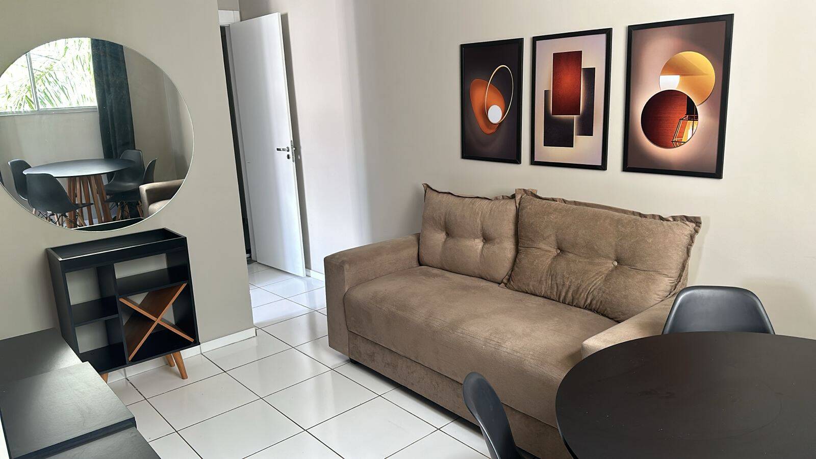 Apartamento 2/4 (2° andar, Mobiliado) -35° BI, Cond. Parque Fonte das Águas
