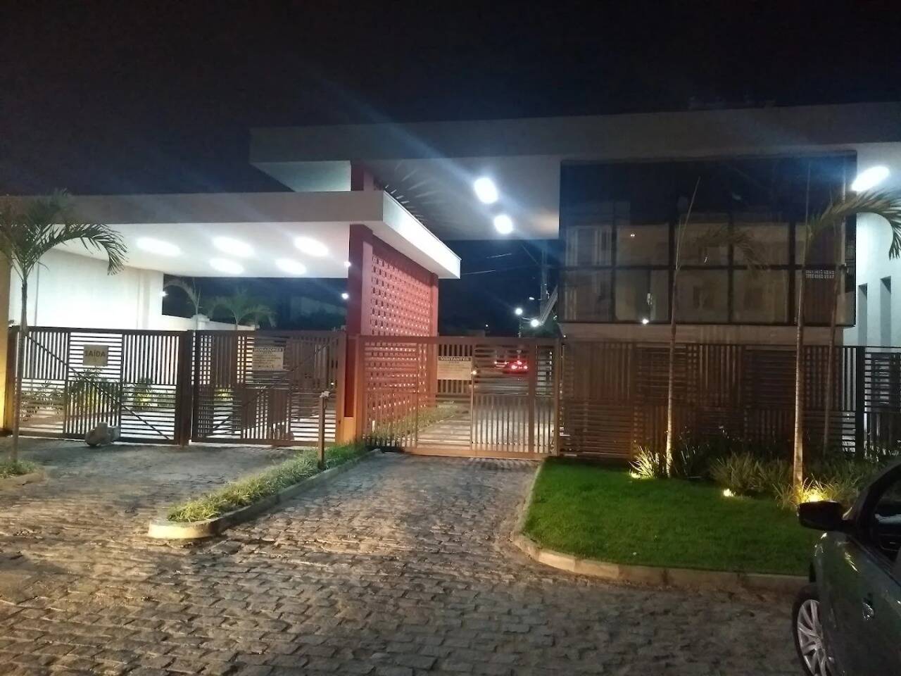 CASA 3/4  SENDO 2 SUÍTES - PISICINA AQUECIDA NO PALM GARDEN