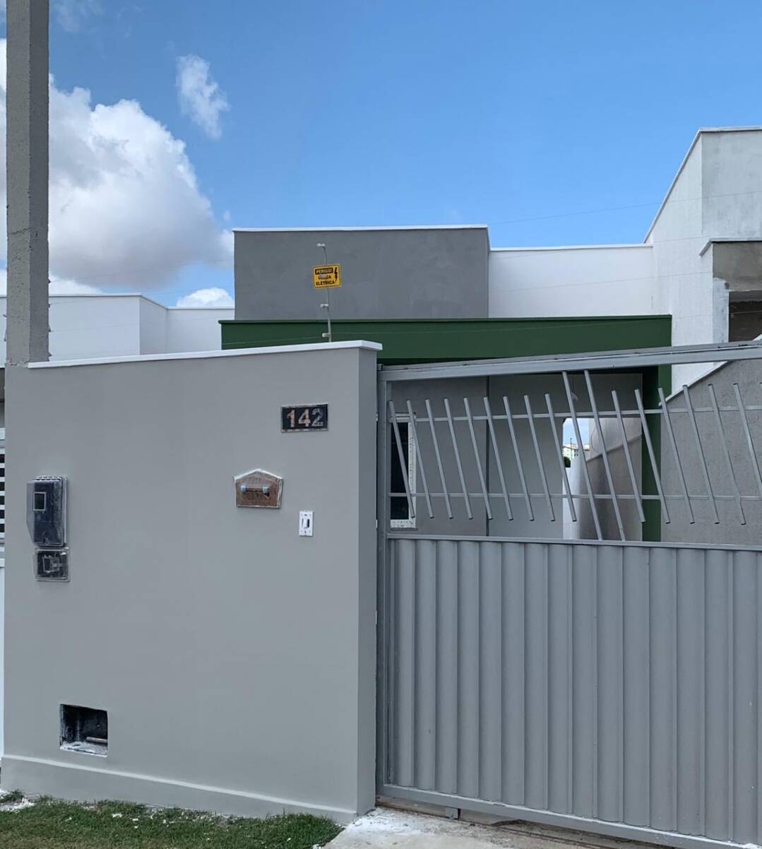 CASA 2/4 SEM SUÍTE - CONCEIÇÃO