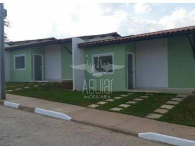#1001 - Casa em condomínio para Venda em Feira de Santana - BA - 2