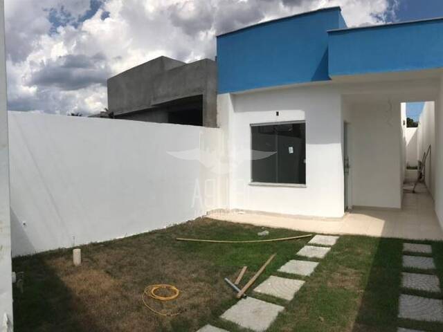 Casa para Venda em Feira de Santana - 2