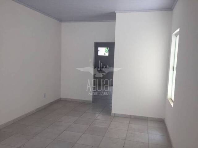 Casa para Locação em Feira de Santana - 5