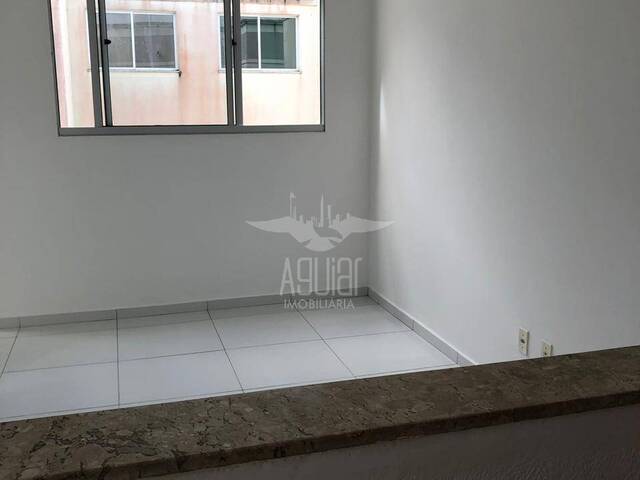 Apartamento para Locação em Feira de Santana - 2