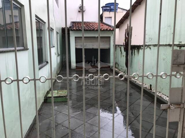 #1402 - Casa para Venda em Feira de Santana - BA - 2