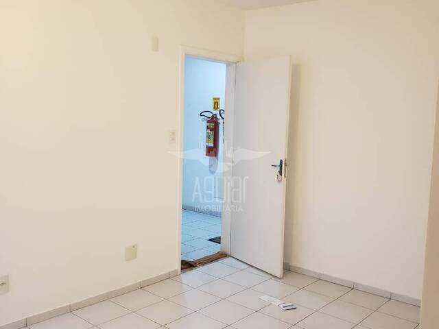 Apartamento para Venda em Feira de Santana - 3