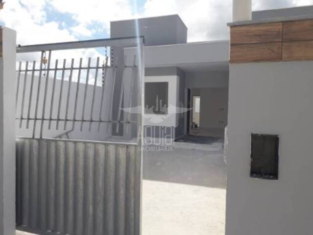 Casa para Venda em Feira de Santana - 3