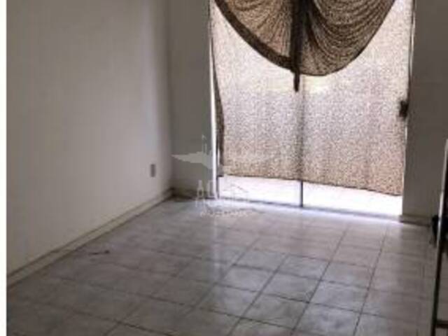 Apartamento para Venda em Feira de Santana - 3