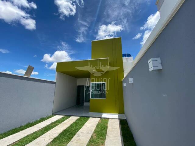 Casa para Venda em Feira de Santana - 2