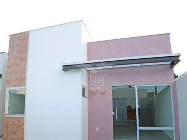 Casa para Venda em Feira de Santana - 2
