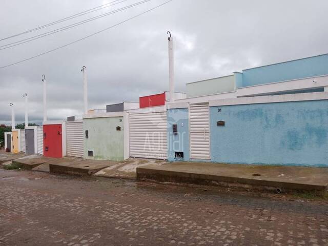 Casa para Venda em Feira de Santana - 1