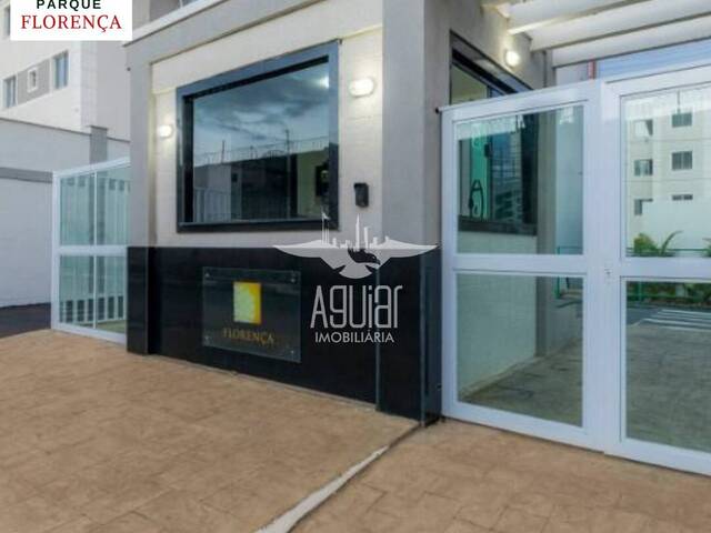 Apartamento para Venda em Feira de Santana - 2