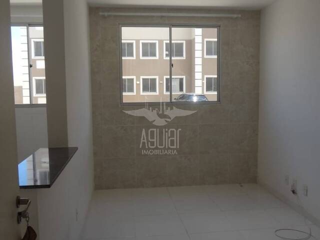 Apartamento para Venda em Feira de Santana - 2