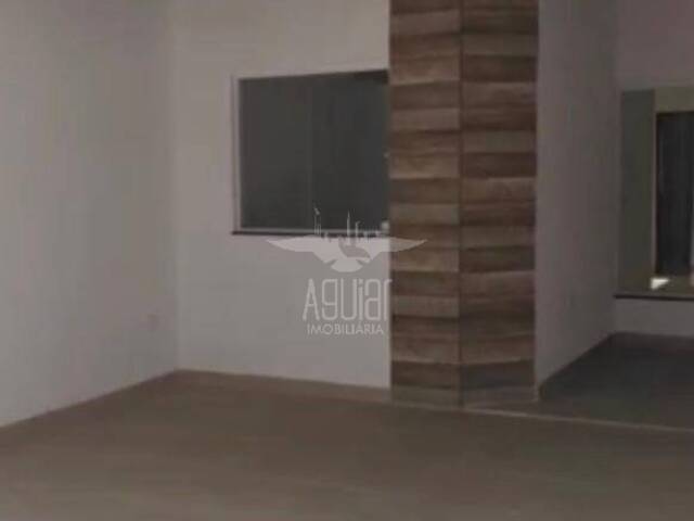 Casa para Venda em Feira de Santana - 3