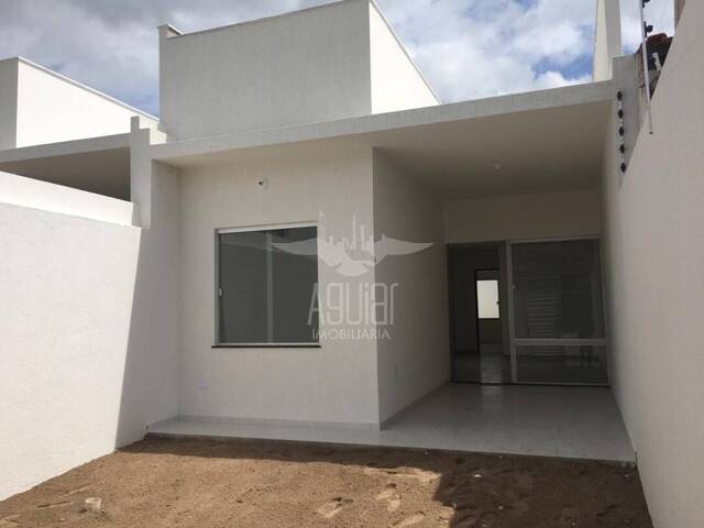 Casa para Venda em Feira de Santana - 3