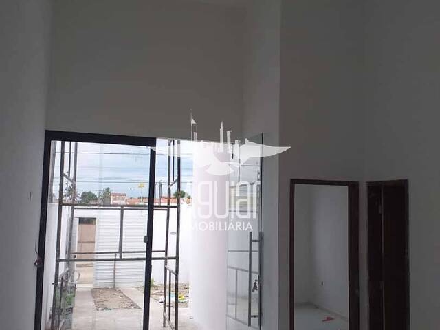#1944 - Casa para Venda em Feira de Santana - BA