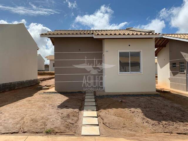 Casa em condomínio para Venda em Feira de Santana - 1