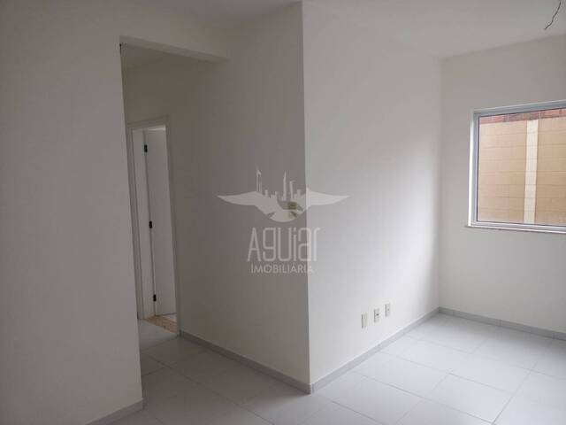 Apartamento para Venda em Feira de Santana - 3