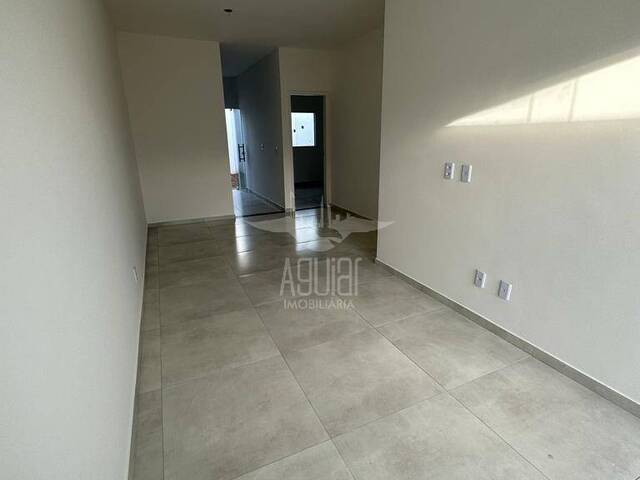 Casa para Venda em Feira de Santana - 5