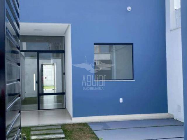 Casa para Venda em Feira de Santana - 2