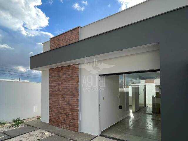 Casa para Venda em Feira de Santana - 3