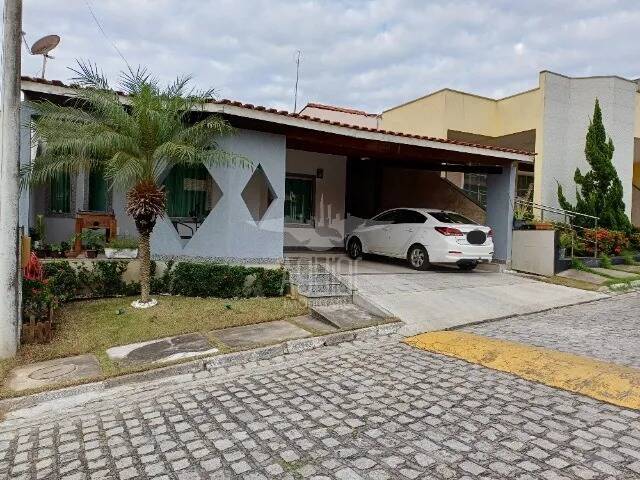 Casa para Venda em Feira de Santana - 2