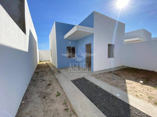 Casa para Venda em Feira de Santana - 2