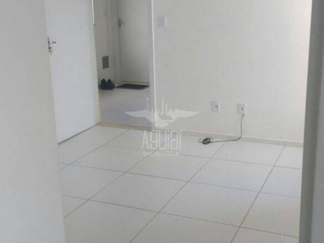 Apartamento para Venda em Feira de Santana - 2