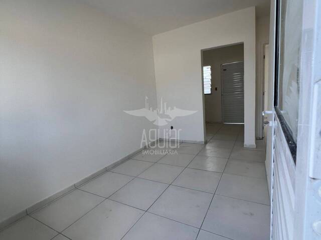 Casa para Venda em Feira de Santana - 2