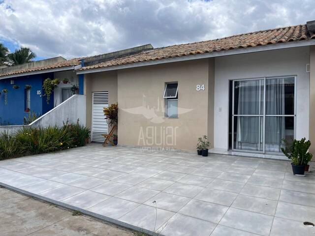 Casa para Venda em Feira de Santana - 2
