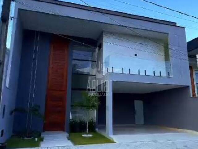 Casa para Venda em Feira de Santana - 2