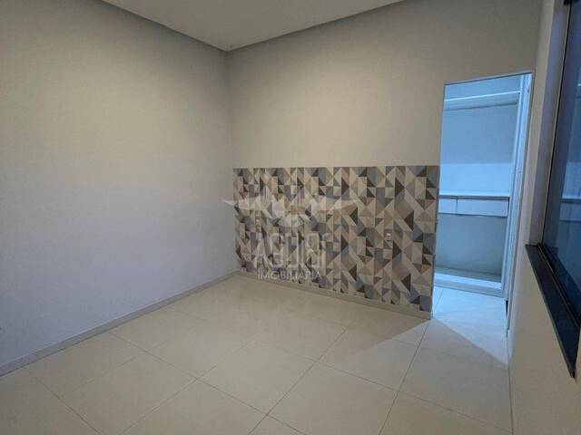 Casa para Venda em Feira de Santana - 5