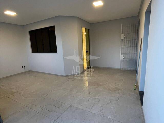 #3175 - Casa para Venda em Feira de Santana - BA - 2