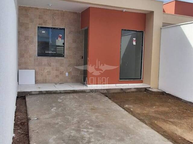 #3180 - Casa para Venda em Feira de Santana - BA - 2