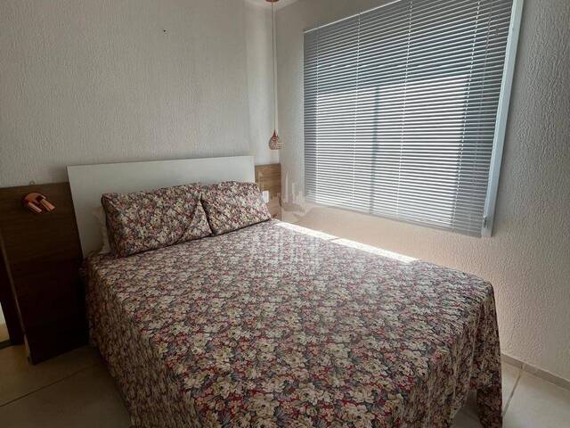 Apartamento para Venda em Feira de Santana - 5