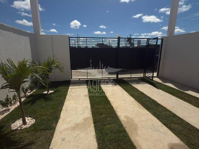 #3256 - Casa para Venda em Feira de Santana - BA - 2