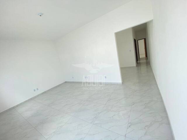 Casa para Venda em Feira de Santana - 5