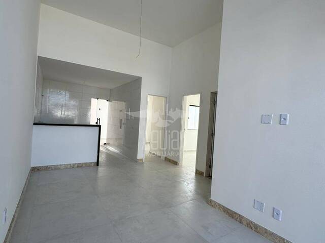 #3264 - Casa para Venda em Feira de Santana - BA