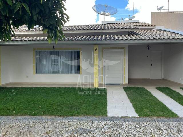 Casa para Venda em Feira de Santana - 2