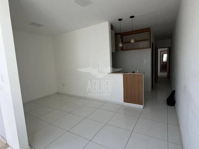#3305 - Casa para Venda em Feira de Santana - BA - 2