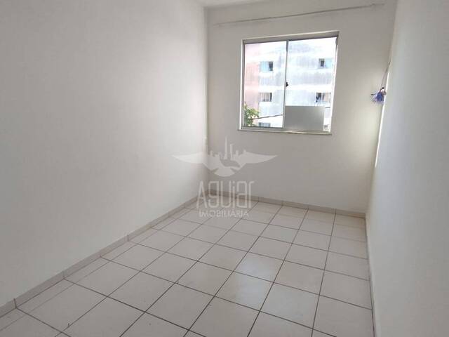 #3310 - Apartamento para Venda em Feira de Santana - BA - 3
