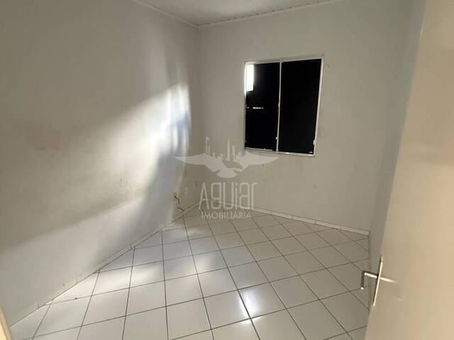 Casa em condomínio para Venda em Feira de Santana - 4