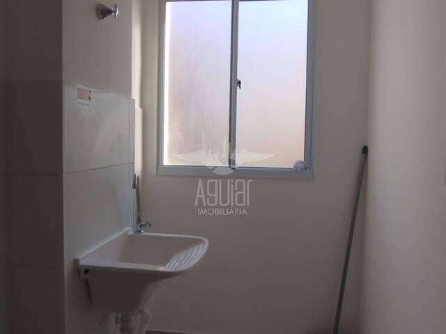 Apartamento para Venda em Feira de Santana - 4