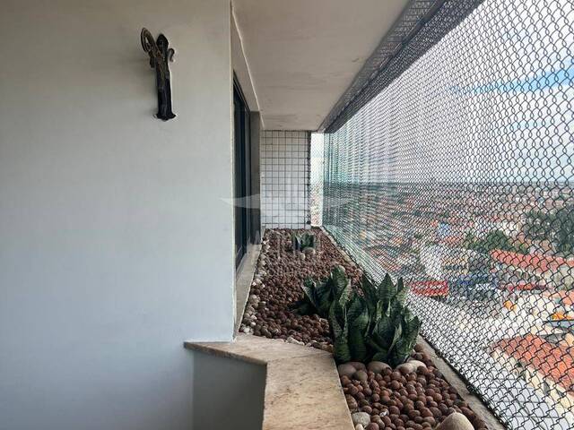 Apartamento para Venda em Feira de Santana - 4