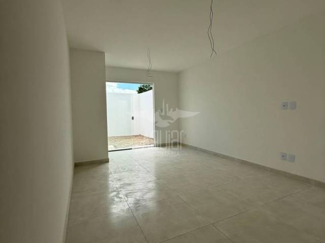 Casa para Venda em Feira de Santana - 3