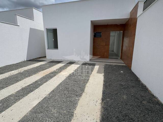 #3515 - Casa para Venda em Feira de Santana - BA - 2