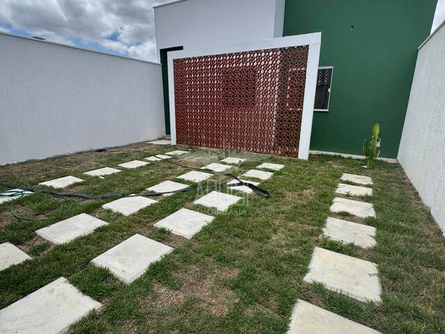 #3516 - Casa para Venda em Feira de Santana - BA - 1